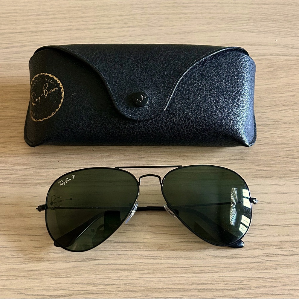 Ray-Ban || Polarized Aviator Sunglasses